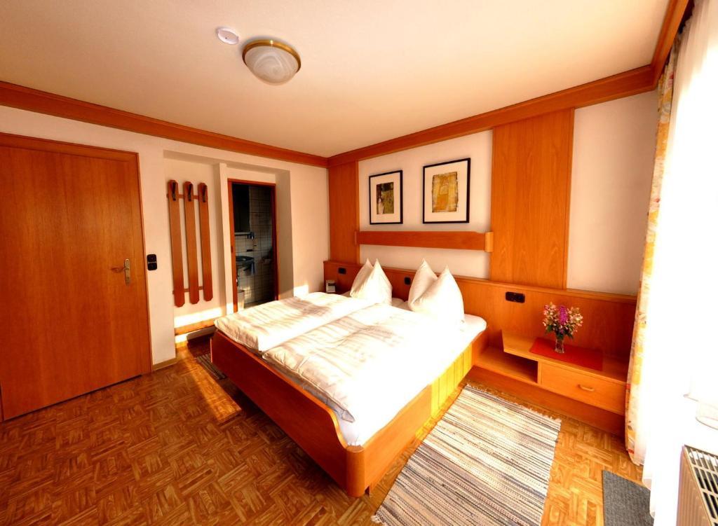 Pension Stubachblick Uttendorf Kamer foto
